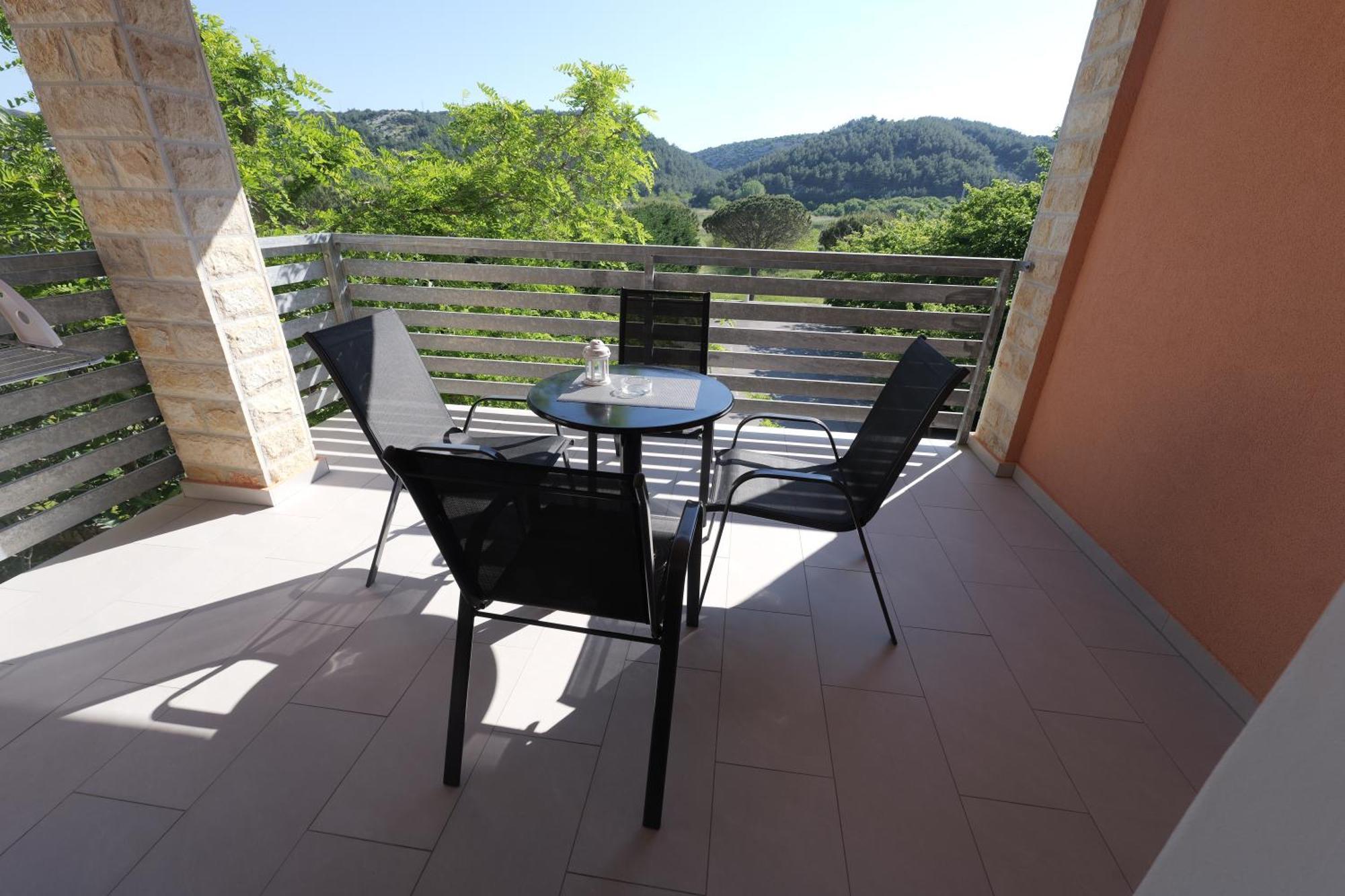 Apartments Chilla *** Lopar Luaran gambar